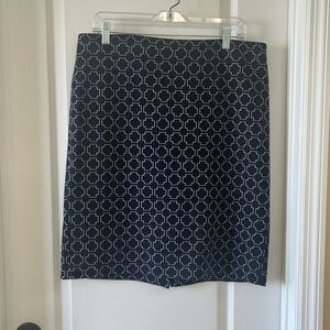 Talbots Navy and White Cotton Geometric Patterned Pencil Skirt Size 12